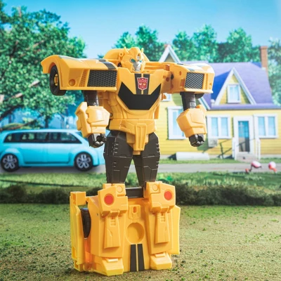 Transformers EarthSpark Spin Changer Bumblebee And Mo Malto 7 Transformers EarthSpark Spin Changer Bumblebee And Mo Malto - Image 6